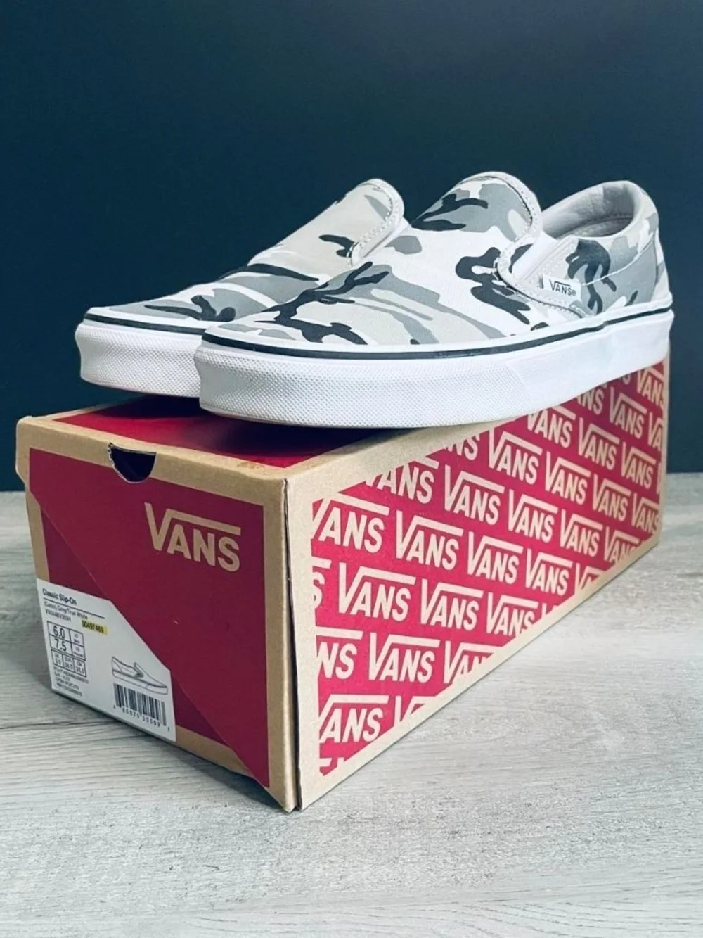 Vans Slip-On Shoes - White & Gray Camo